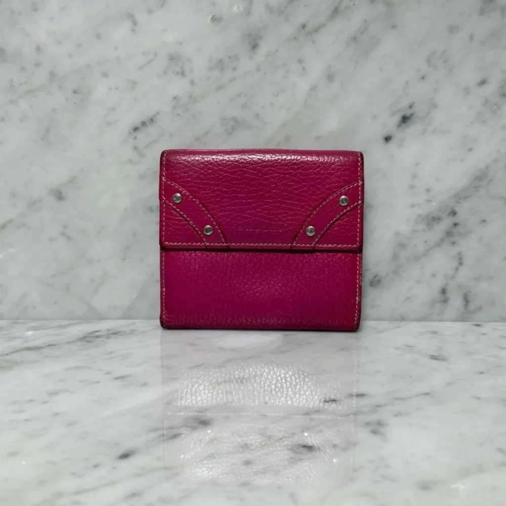 Burberry pink leather compact wallet - Picture 2 of 11
